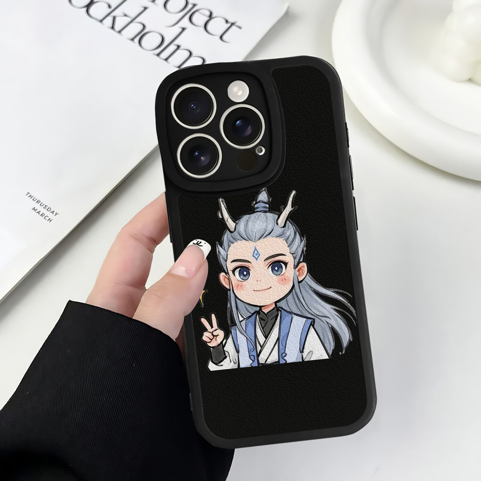 （画像用） Ne Zha 2 ナタ 魔童の大暴れ 【iPhone 16シリーズ対応】シリコンスマホケース（レザー調） 材質：シリコン